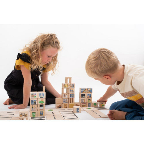 Byggesett i tre med trykte motiver 68 deler Small | Just Blocks