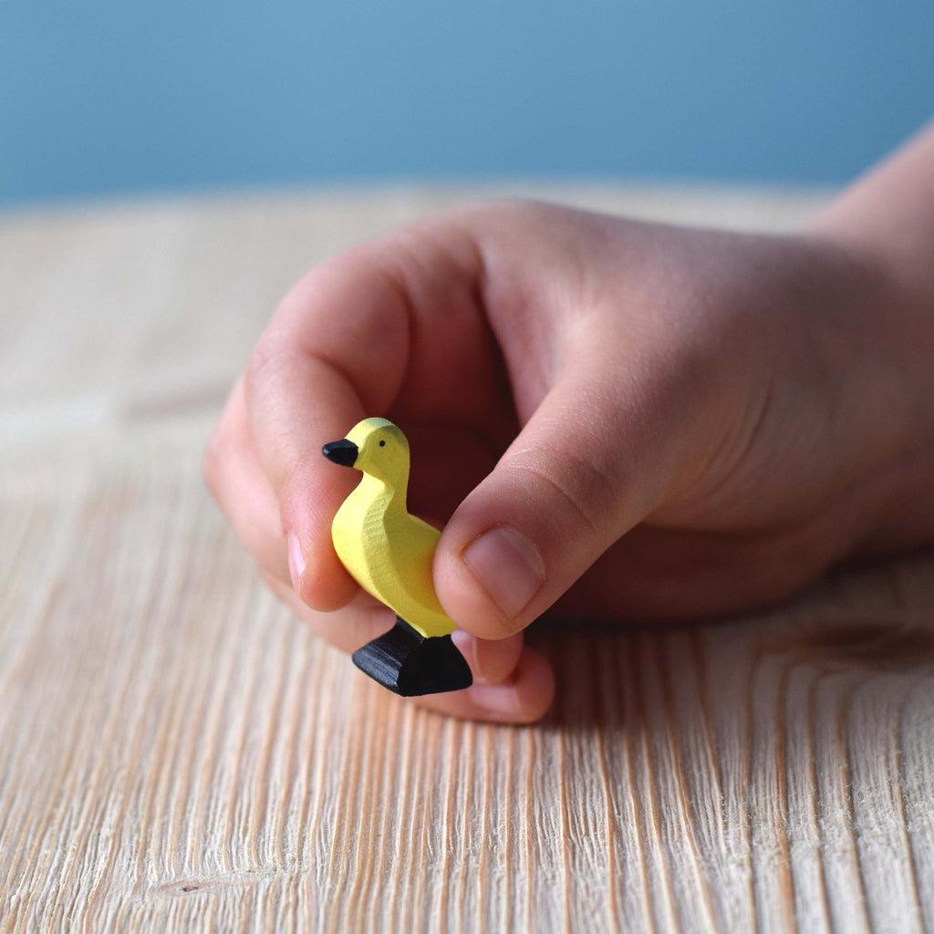 Trefigur Tre Andunge Liten Håndlaget Til Barnerom Bumbu Toys