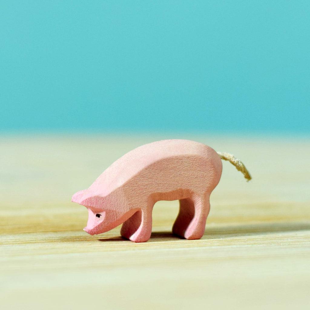 Trefigur Tre Håndlaget Liten Grisunge Naturlig Bumbu Toys