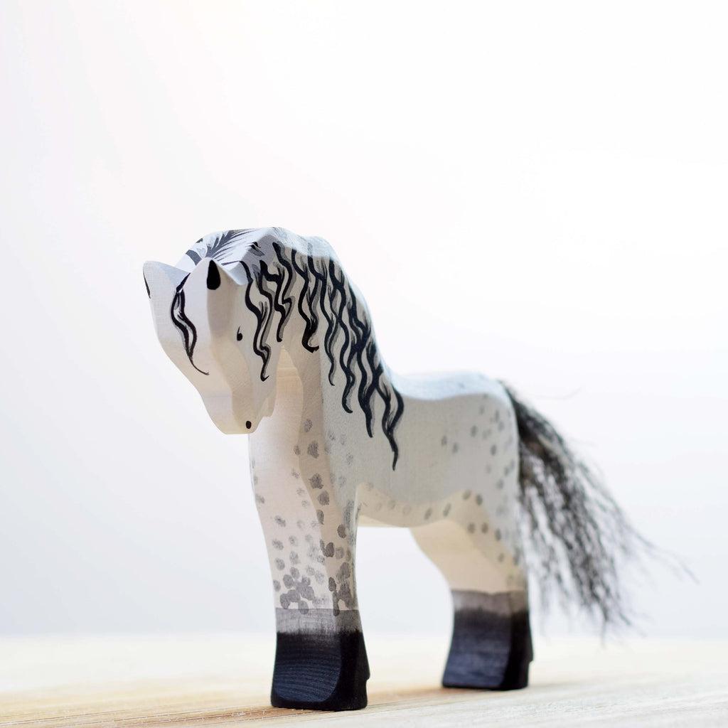 Trefigur Hest Tre Håndlaget Hvit Liten 8 Cm Bumbu Toys