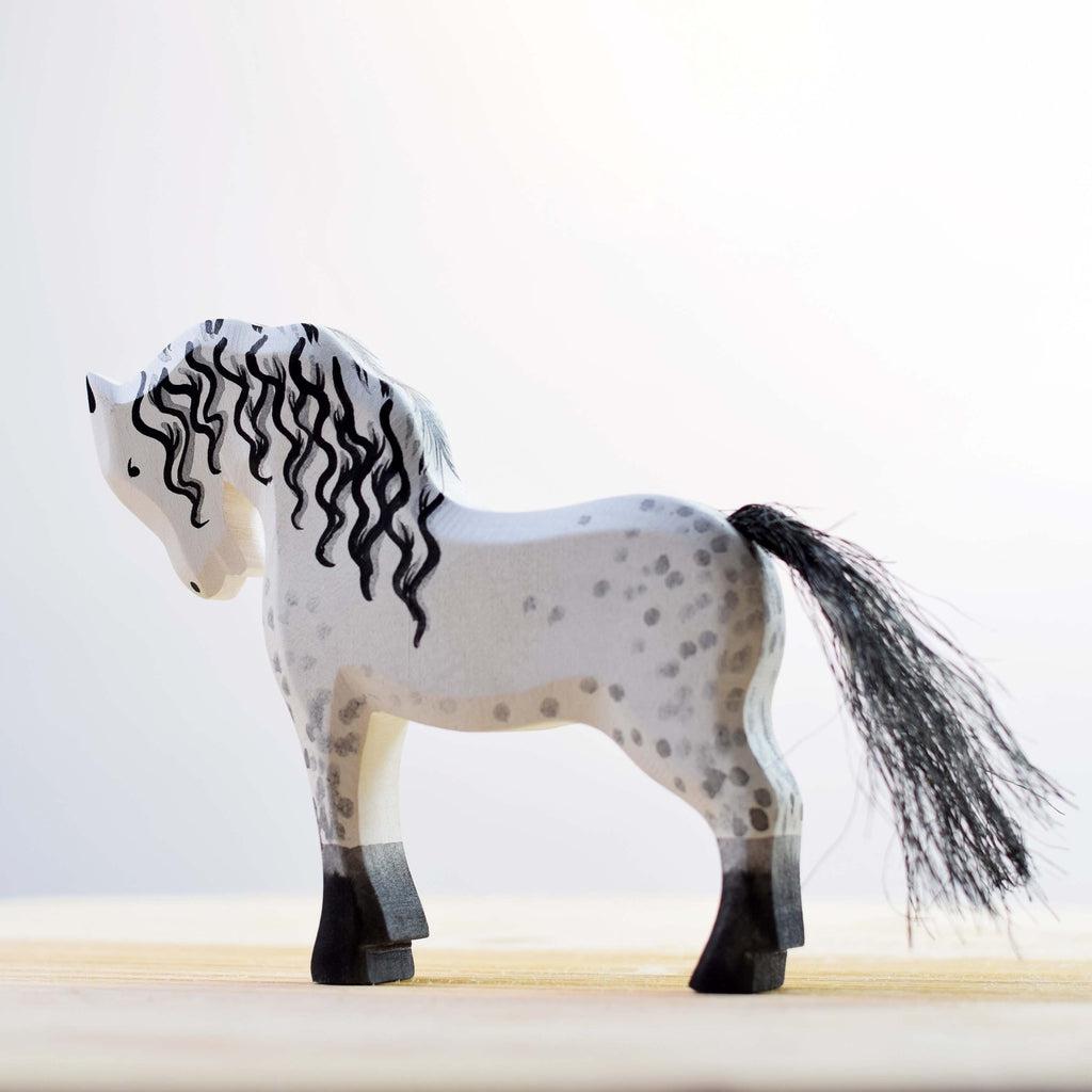 Trefigur Hest Tre Håndlaget Hvit Liten 8 Cm Bumbu Toys
