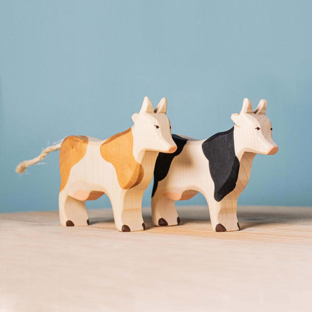 Trefigur Ku Håndmalt Bærekraftig Tre Liten Bumbu Toys