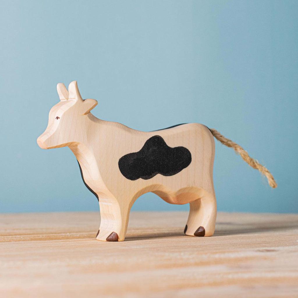 Trefigur Ku Håndmalt Bærekraftig Tre Liten Bumbu Toys