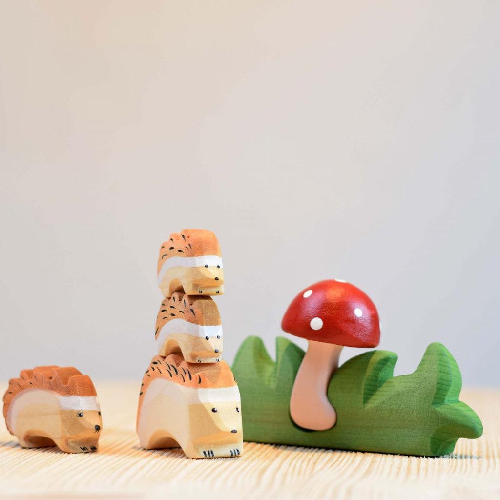 Trefigur Håndlaget Naturvennlig Liten Piggsvin Bumbu Toys